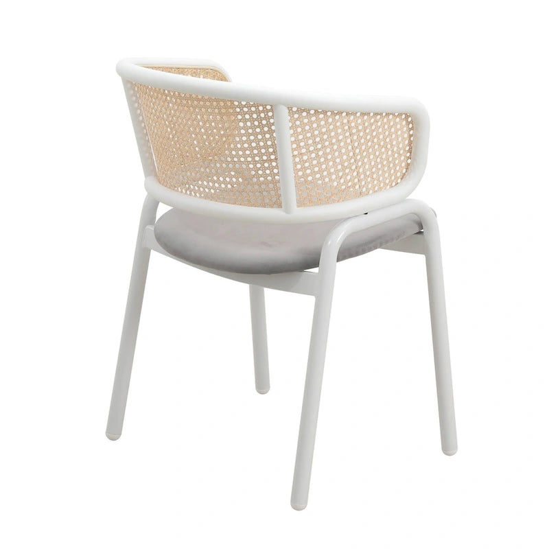 Chaise de salle à manger moderne et élégante avec dossier en rotin et pieds en acier