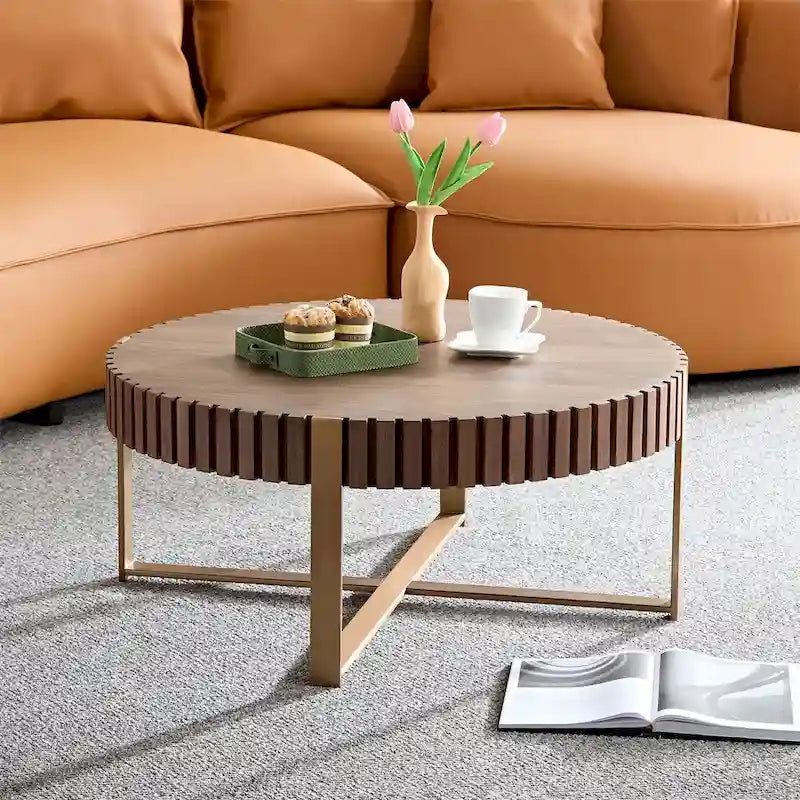 Table basse ronde moderne de 31,5 po avec garniture en bois latté et pieds en métal